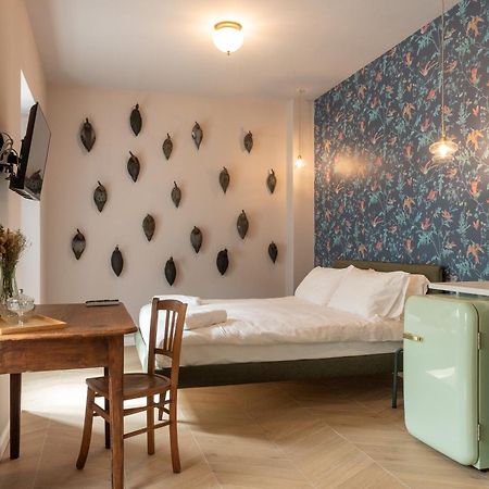 Regina Boutique Suites トリエステ エクステリア 写真