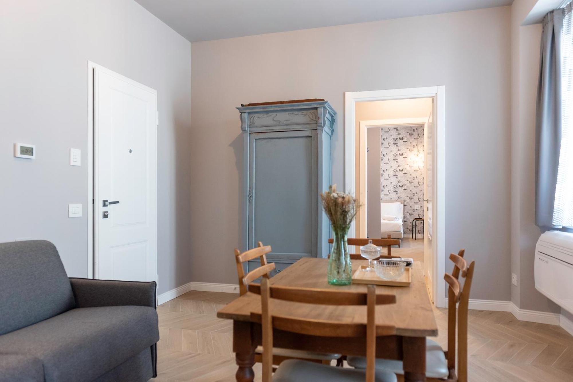 Regina Boutique Suites トリエステ エクステリア 写真