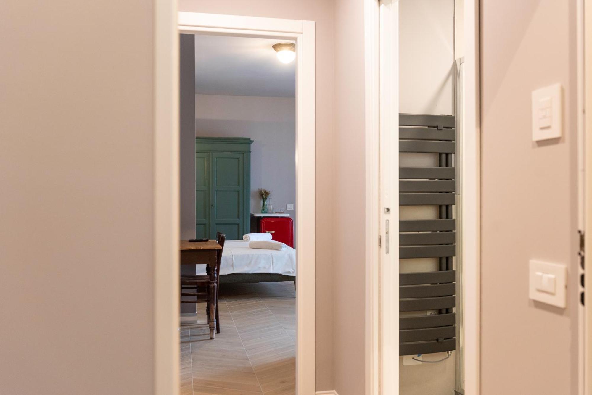 Regina Boutique Suites トリエステ エクステリア 写真