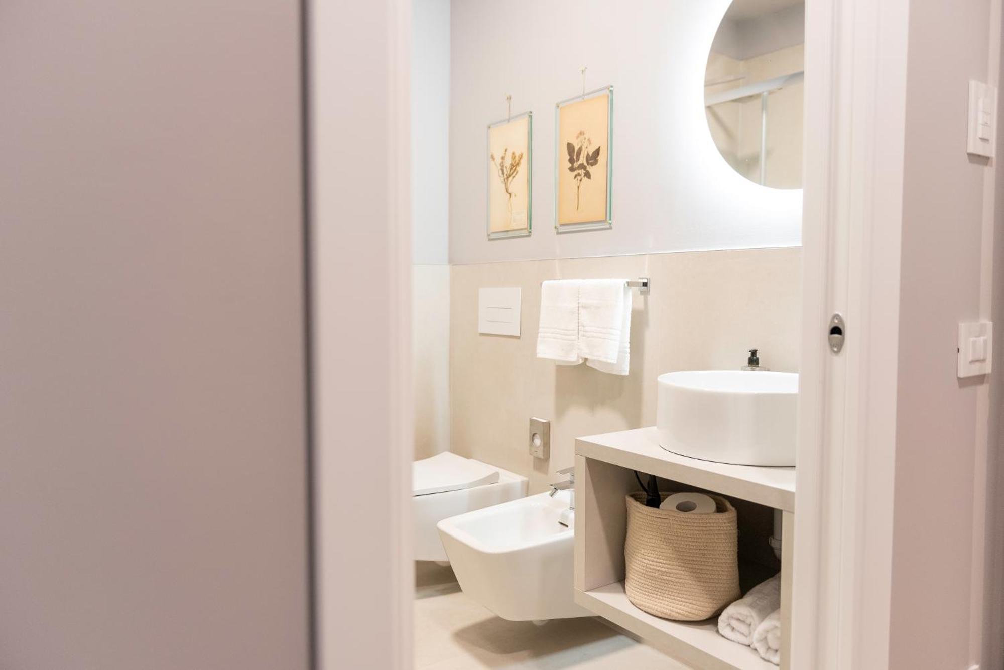Regina Boutique Suites トリエステ エクステリア 写真