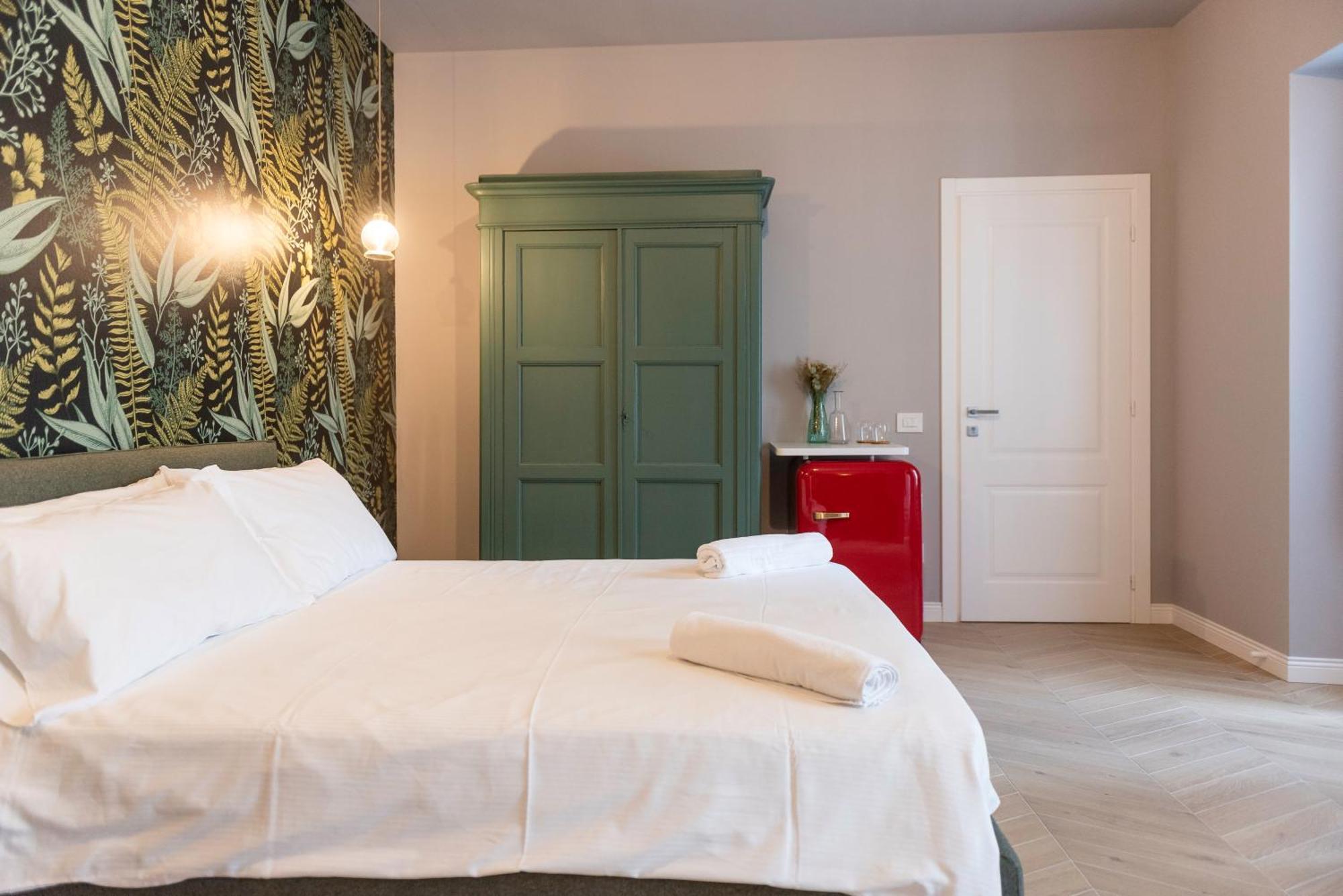Regina Boutique Suites トリエステ エクステリア 写真