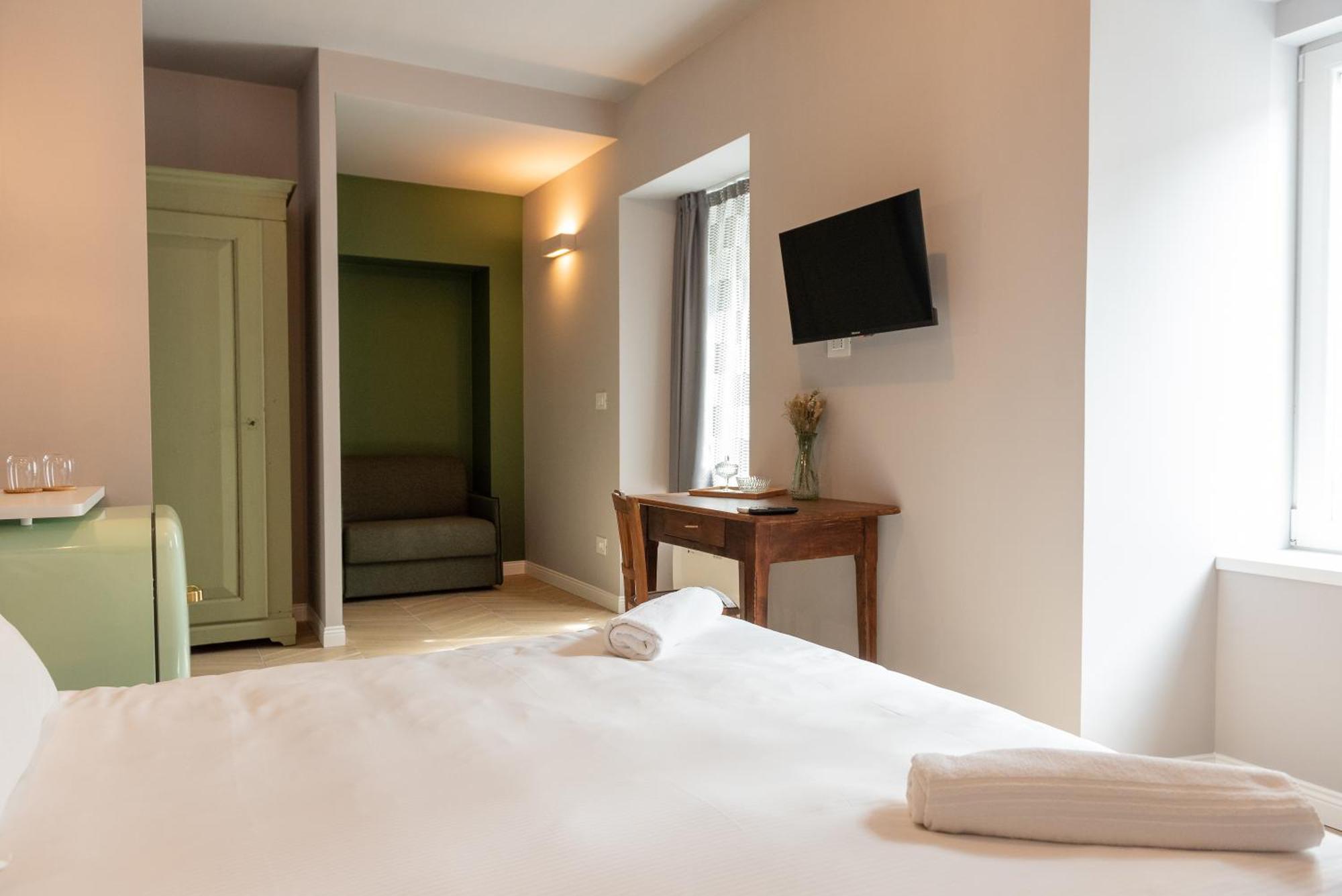 Regina Boutique Suites トリエステ エクステリア 写真