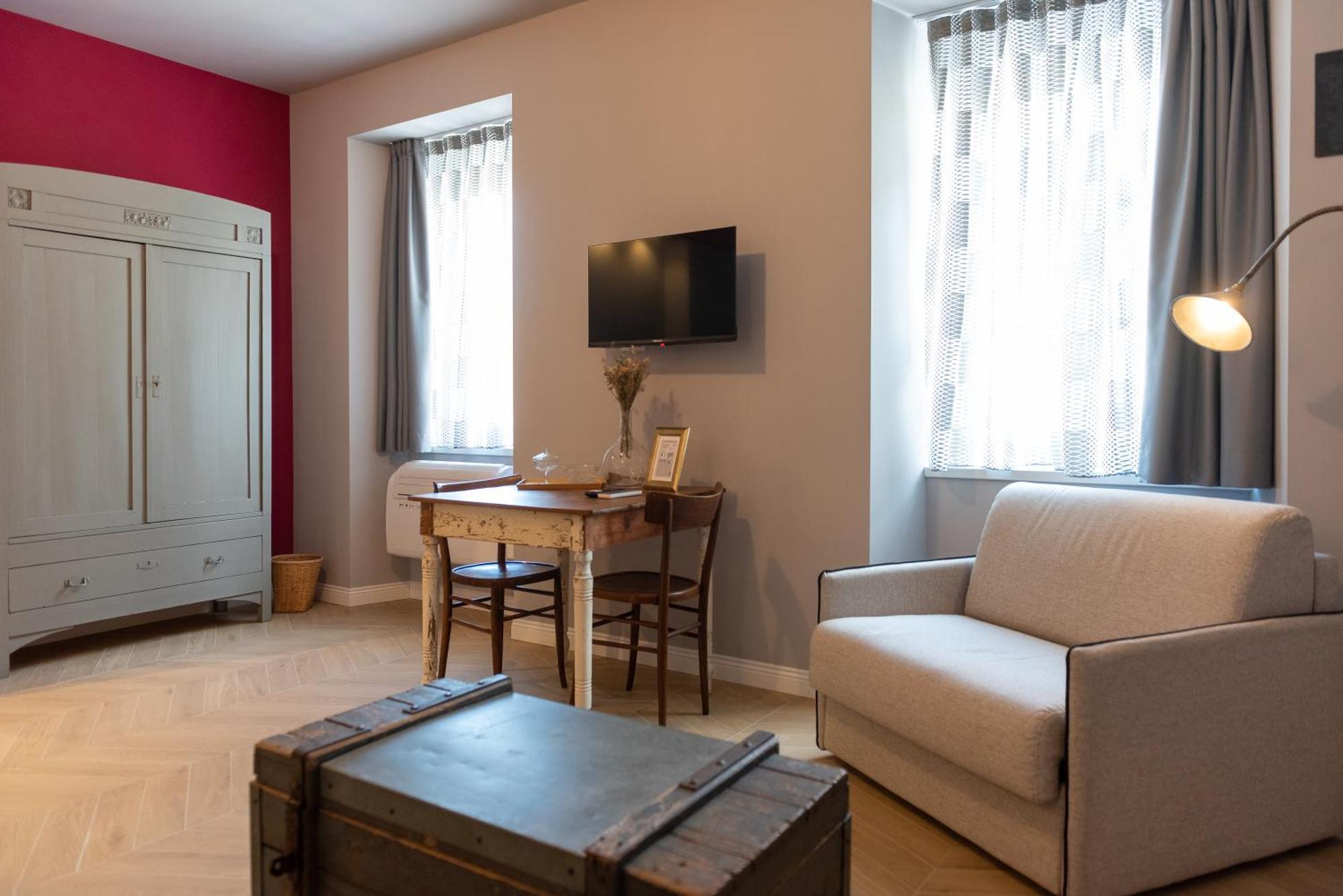 Regina Boutique Suites トリエステ エクステリア 写真